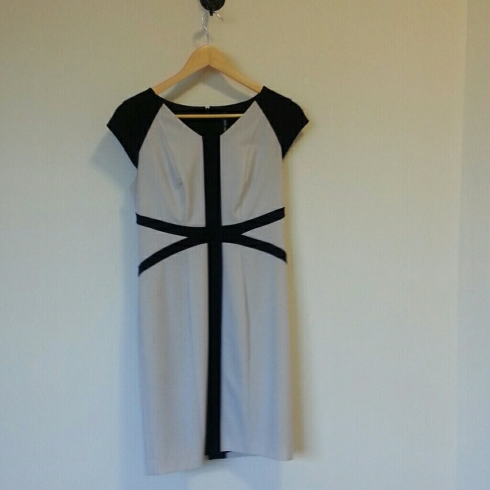 Stunning cap sleeve dress from Nordstrom.